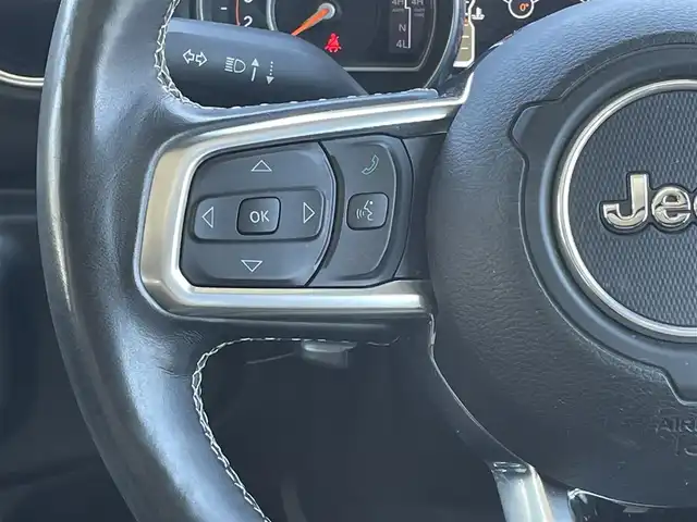 クライスラー・ジープ ジープ ラングラー アンリミテッド サハラ 静岡県 2019(令1)年 5.1万km ブライトホワイト 衝突軽減ブレーキACC/ブラインドスポットモニター/ベージュレザーシート シートヒーター /U connectナビフルセグTV Bluetooth/バックカメラ　サイドカメラ /オートライト /LEDヘッドライト/ヒルアシストコントロール/アルパインサラウンド/スマートキー/DSRCETC