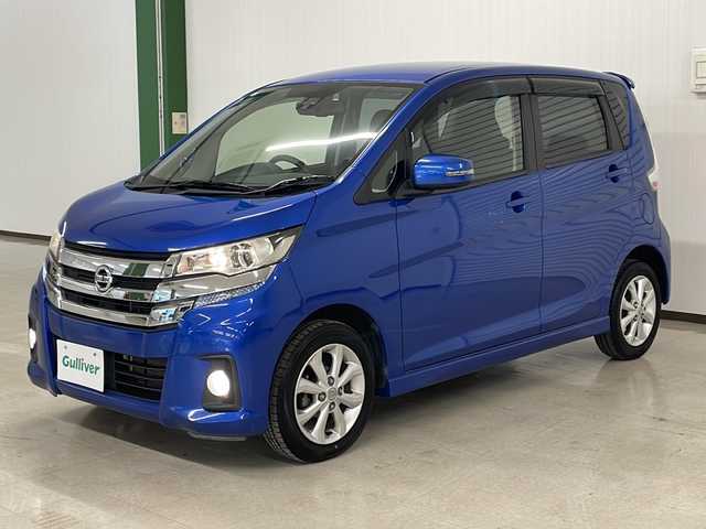 日産 デイズ ハイウェイスターX 熊本県 2017(平29)年 4.3万km オーシャンブルーP 純正ＳＤナビ（ＣＤ/ＤＶＤ/ＢＴ/ラジオ/フルセグ）/全方位カメラ/ＥＴＣ/衝突軽減システム/横滑り防止装置/オートライト/オートハイビーム/プッシュスタート/スマートキー/純正フロアマット/純正14インチＡＷ/ドアバイザー