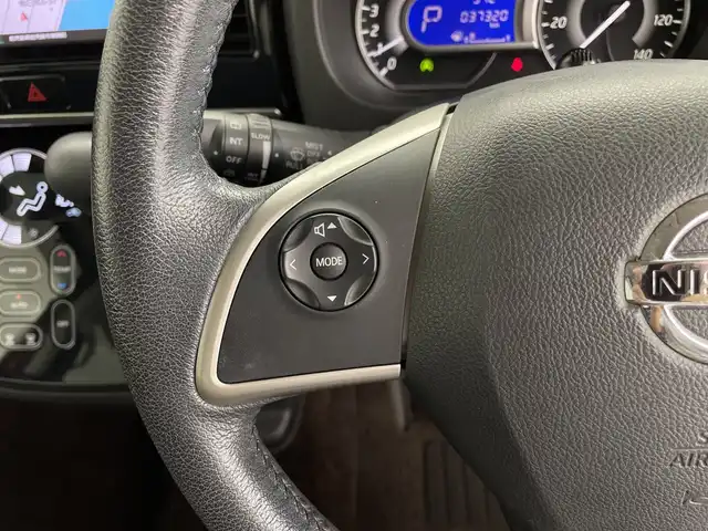 日産 デイズ ルークス ハイウェイスターX Gパッケージ 鹿児島県 2018(平30)年 3.8万km スパークリングレッドM 純正7インチナビ/（フルセグ/CD/DVD/BT）/アラウンドビューモニター/エマージェンシーブレーキ/アイドリングストップ/インテリジェントエマージェンシーブレーキ/踏み間違い防止アシスト/車線逸脱警報/両側パワースライドドア/LEDヘッドランプ/オートライト/純正15インチAW/革巻きステアリングホイール/ステアリングスイッチ/サンシェード（後席）/ETC/前後ドライブレコーダー/インテリジェントキー/プッシュエンジンスターター