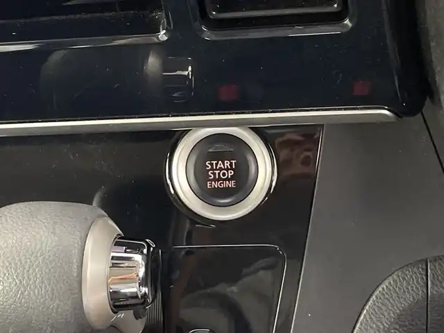 日産 デイズ ルークス ハイウェイスターX Gパッケージ 鹿児島県 2018(平30)年 3.8万km スパークリングレッドM 純正7インチナビ/（フルセグ/CD/DVD/BT）/アラウンドビューモニター/エマージェンシーブレーキ/アイドリングストップ/インテリジェントエマージェンシーブレーキ/踏み間違い防止アシスト/車線逸脱警報/両側パワースライドドア/LEDヘッドランプ/オートライト/純正15インチAW/革巻きステアリングホイール/ステアリングスイッチ/サンシェード（後席）/ETC/前後ドライブレコーダー/インテリジェントキー/プッシュエンジンスターター