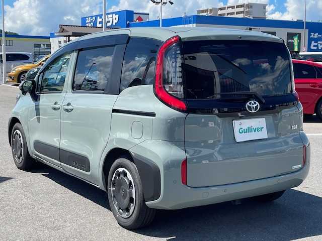 トヨタ シエンタ ハイブリッド Z 長崎県 2023(令5)年 1.3万km アーバンカーキ 純正10.5インチナビ/USB/BT/フルセグTV/バックカメラ/両側パワースライドドア/トヨタセーフティセンス/レーンキープアシスト/レーダークルーズコントロール/ブラインドスポットモニター/LEDヘッドライト/オートマチックハイビーム/AC100V/ビルトインETC