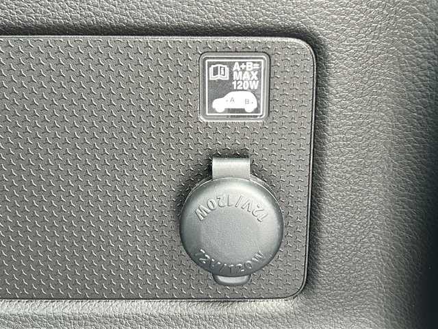 スズキ ハスラー HYBRID G 三重県 2020(令2)年 2.4万km フェニックスレッドパール/ガンメタリック2トーンルーフ 前席シートヒーター /スペアキー /オートライト /ヘッドライトレベライザー /アイドリングストップ /横滑り防止 /純正フロアマット /スマートキー /プッシュスタート /オートエアコン /電動格納ミラー /禁煙車