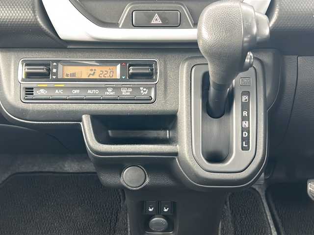 スズキ ハスラー HYBRID G 三重県 2020(令2)年 2.4万km フェニックスレッドパール/ガンメタリック2トーンルーフ 前席シートヒーター /スペアキー /オートライト /ヘッドライトレベライザー /アイドリングストップ /横滑り防止 /純正フロアマット /スマートキー /プッシュスタート /オートエアコン /電動格納ミラー /禁煙車