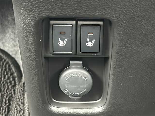 スズキ ハスラー HYBRID G 三重県 2020(令2)年 2.4万km フェニックスレッドパール/ガンメタリック2トーンルーフ 前席シートヒーター /スペアキー /オートライト /ヘッドライトレベライザー /アイドリングストップ /横滑り防止 /純正フロアマット /スマートキー /プッシュスタート /オートエアコン /電動格納ミラー /禁煙車
