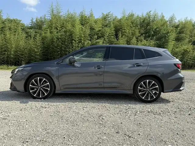スバル レヴォーグ 1．8STIスポーツ EX 兵庫県 2022(令4)年 2.2万km マグネタイトグレーメタリック サンルーフ/革シート/シートヒーター/デジタルインナーミラー/純正ナビ/フルセグTV/バックモニター/レーダークルーズ/レーンキープアシスト/純正18インチアルミホイール/ＬEDヘッドライト/アイサイトX/ETC