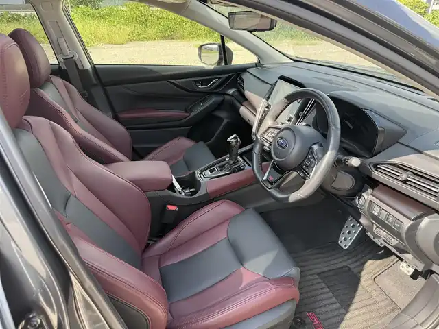 スバル レヴォーグ 1．8STIスポーツ EX 兵庫県 2022(令4)年 2.2万km マグネタイトグレーメタリック サンルーフ/革シート/シートヒーター/デジタルインナーミラー/純正ナビ/フルセグTV/バックモニター/レーダークルーズ/レーンキープアシスト/純正18インチアルミホイール/ＬEDヘッドライト/アイサイトX/ETC