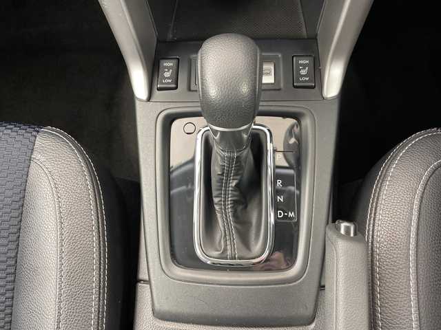 スバル フォレスター S－リミテッド 道央・札幌 2015(平27)年 5万km ダークグレーメタリック ・4WD/アイサイトver.3/・ルーフレール/・純正SDナビ/　　（AM/FM/CD/DVD/BT/フルセグ）/・バックカメラ/・オートライト/HIDヘッドライト/・ハーフレザーシート/・運転席/助手席シートヒーター/・運転席/助手席パワーシート/・追従クルーズコントロール/・先行車発進お知らせ/・プリクラッシュブレーキ/・アクティブレーンキープ（車線逸脱抑制）/・パドルシフト/・X-MODE/・ETC