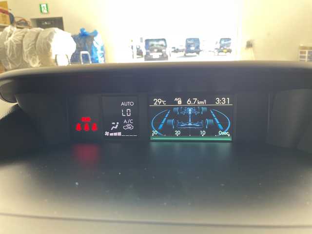 スバル フォレスター S－リミテッド 道央・札幌 2015(平27)年 5万km ダークグレーメタリック ・4WD/アイサイトver.3/・ルーフレール/・純正SDナビ/　　（AM/FM/CD/DVD/BT/フルセグ）/・バックカメラ/・オートライト/HIDヘッドライト/・ハーフレザーシート/・運転席/助手席シートヒーター/・運転席/助手席パワーシート/・追従クルーズコントロール/・先行車発進お知らせ/・プリクラッシュブレーキ/・アクティブレーンキープ（車線逸脱抑制）/・パドルシフト/・X-MODE/・ETC