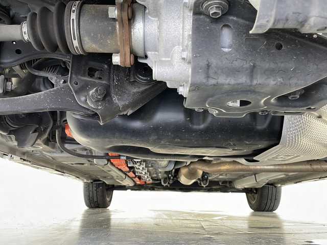 トヨタ ヤリス ハイブリッド Z 長野県 2022(令4)年 2.2万km ホワイトパールクリスタルシャイン 4WD/純正ナビ/トヨタセーフティセンス/先行車発進お知らせ/追従型クルーズコントロール/全方位カメラ/バックカメラ/フルセグTV/Bluetooth/USB/ビルトインETC/シートヒーター（運転席、助手席）/オートライト/LEDヘッドライト/オートマチックハイビーム/フォグランプ/ステアリングスイッチ/ワイパーデアイサー/ドアミラーヒーター/ウインカーミラー/電動格納ミラー/ドアバイザー