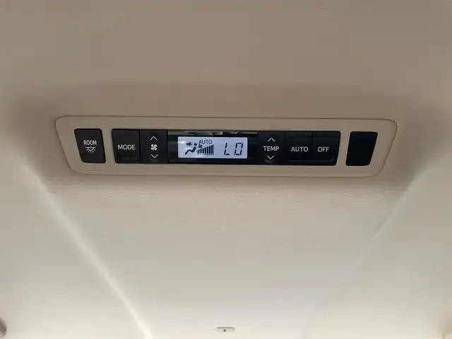 トヨタ アルファード 240X 福岡県 2008(平20)年 8.5万km ゴールドパールクリスタルシャイン 横滑り防止/片側電動スライドドア/カーテンエアバッグ/オートライト/パーキングアシスト/SDナビ(バックカメラ、ワンセグTV、AUX、CD)/ビルトインETC/社外アルミホイール(LEONIS)