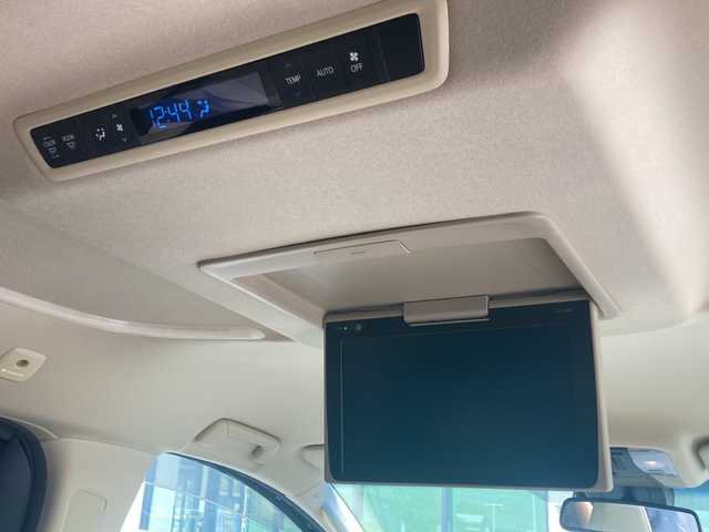 トヨタ アルファード G 福岡県 2018(平30)年 6.4万km ブラック 純正10インチSDナビ(NSZN-Z66T)/FM/AM/CD/DVD/SD/BT/フルセグTV/バックカメラ/純正12.1インチフリップダウンモニター/両側パワースライドドア/革シート/パワーシート/シートメモリ/シートヒーター/エアシート/オットマン/ETC/純正フロアマット/純正ドアバイザー/純正アルミホイール