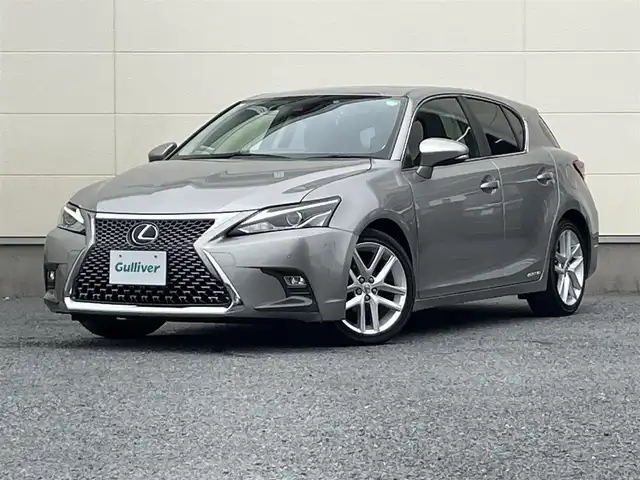 レクサス ＣＴ 200h バージョンC 茨城県 2017(平29)年 4.6万km ソニックチタニウム 後期型モデル/12インチメーカーナビ/バックカメラ/レクサスセーフティセンス/レーダークルーズコントロール/革巻きステアリング/ステアリングスイッチ/パドルシフト/サンルーフ/ハーフレザーシート/シートヒーター/メモリーパワーシート/ドライブレコーダー/LEDヘッドライト/ETC/オートハイビーム