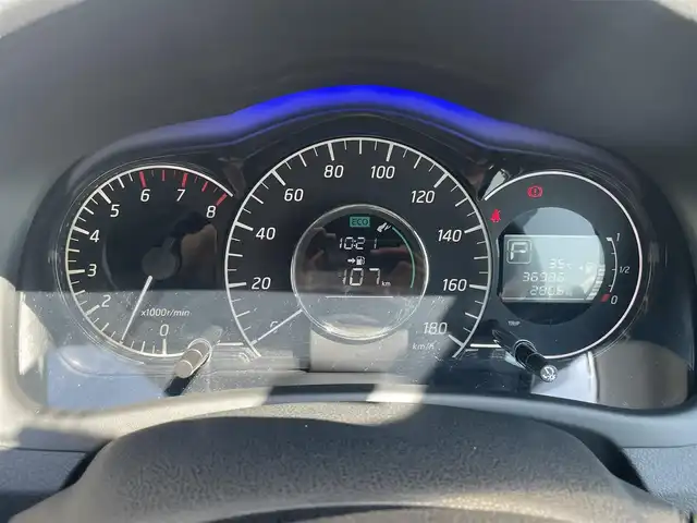 日産 ノート X DIG－S 千葉県 2013(平25)年 3.7万km ブリリアントホワイトパール 社外メモリナビ(AVIC-ZH77)/・フルセグ/BT/DVD/CD/バックカメラ/ETC/スマートキー/プッシュスタート/純正フロアマット/純正ホイール/オートライト