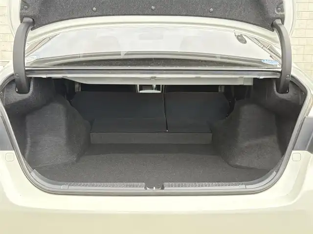 トヨタ マークＸ 250G 山口県 2014(平26)年 1.3万km ホワイトパールクリスタルシャイン ワンオーナー/SDナビ フルセグTV CD DVD BT/バックカメラ/ビルトインETC/スマートキー 2個/コーナーセンサー/HIDオートヘッドライト/フォグライト/パワーシート/アルミホイール/革巻きステアリング/ステアリングリモコン/横滑り防止/W サイド カーテン ニー エアバッグ/保証書 取説/禁煙車