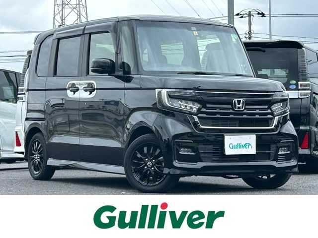 ホンダ Ｎ ＢＯＸ カスタム L スタイル+ブラック 千葉県 2022(令4)年 2.9万km クリスタルブラックパール 9型メモリーナビ/フルセグTV/Bluetooth接続/ETC/バックカメラ/ドライブレコーダー/両側パワースライドドア/LEDヘッドランプ/オートライト/プッシュスタートボタン/革巻きハンドル/レーンキープアシスト/コーナーセンサー/衝突軽減ブレーキ/誤発進抑制機能/歩行者事故低減ステアリング/路外逸脱抑制機能/渋滞追従機能付アダプティブクルーズコントロール/車線維持支援システム/先行車発進お知らせ機能/標識認識機能/後方誤発進抑制機能/盗難防止システム