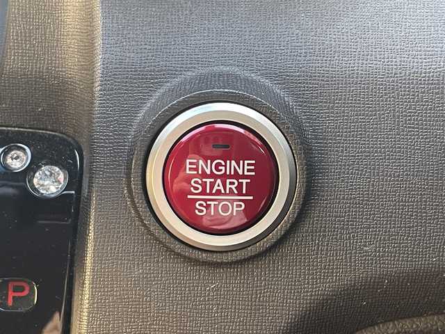 ホンダ Ｎ ＯＮＥ セレクト 静岡県 2018(平30)年 6.8万km プレミアムアイボリーパール2トーン 純正ナビ(VXM-185VFi)/   フルセグTV/BT/ミュージックサーバー/DVD再生/ビルトインETC/バックカメラ/プッシュスタート/スマートキー×2/ハーフレザーシート/ＬＥＤヘッドライト/純正フロアマット/記録簿(R7)/保証書/取扱説明書