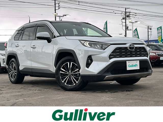 トヨタ ＲＡＶ４ G 道北・旭川 2022(令4)年 1万km プラチナホワイトパールマイカ 4WD/ワンオーナー/寒冷地仕様/サンルーフ /純正メモリナビ/ BT/USB/フルセグ/パノラミックビューモニター/デジタルインナーミラー /純正スマートキー一体型エンジンスターター /PCS/LTA/ACC/BSM/RCTA/PKSB/RSA/クリアランスソナー /パワーバックドア /運転席メモリ付きパワーシート/黒革シート/シートヒーター /エアシート /ステアロングヒーター/オートハイビーム/オートライト/LEDヘッドライト/フォグライト/リアフォグ/オートリトラミラー /ビルトインETC2.0/純正フロアマット/ドアバイザー/純正AWサマータイヤ積み込み