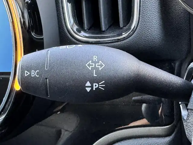 ＭＩＮＩ ＢＭＷ ミニ クロスオーバー クーパー D エッセンシャルトリム 静岡県 2022(令4)年 3.4万km MINI Yoursエニグマティックブラック ワンオーナー/ペッパーパッケージ/・ストレージコンパートメントパッケージ/・MINIエキサイトメントパッケージ/・レインセンサー（自動ドライビングライト付き）/・ライトパッケージ/・コンフォートアクセスシステム/ハーフレザーシート/純正ディスプレイオーディオ/(Bluetooth/CarPlay)/インテリジェントセーフティ/バックカメラ/クルーズコントロール/PDC/シートヒーター/ETC/フロアマット/社外16インチアルミホイール(MAK)/保証書/取扱説明書/スペアキー/フロントフォグランプ/純正AW/サマータイヤ有り（225/55R17）