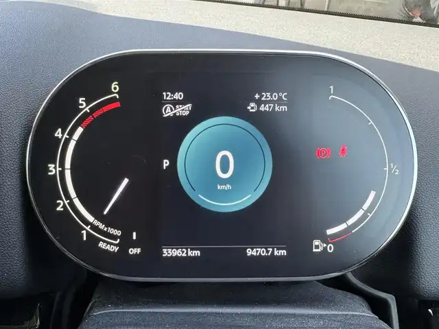 ＭＩＮＩ ＢＭＷ ミニ クロスオーバー クーパー D エッセンシャルトリム 静岡県 2022(令4)年 3.4万km MINI Yoursエニグマティックブラック ワンオーナー/ペッパーパッケージ/・ストレージコンパートメントパッケージ/・MINIエキサイトメントパッケージ/・レインセンサー（自動ドライビングライト付き）/・ライトパッケージ/・コンフォートアクセスシステム/ハーフレザーシート/純正ディスプレイオーディオ/(Bluetooth/CarPlay)/インテリジェントセーフティ/バックカメラ/クルーズコントロール/PDC/シートヒーター/ETC/フロアマット/社外16インチアルミホイール(MAK)/保証書/取扱説明書/スペアキー/フロントフォグランプ/純正AW/サマータイヤ有り（225/55R17）