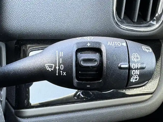 ＭＩＮＩ ＢＭＷ ミニ クロスオーバー クーパー D エッセンシャルトリム 静岡県 2022(令4)年 3.4万km MINI Yoursエニグマティックブラック ワンオーナー/ペッパーパッケージ/・ストレージコンパートメントパッケージ/・MINIエキサイトメントパッケージ/・レインセンサー（自動ドライビングライト付き）/・ライトパッケージ/・コンフォートアクセスシステム/ハーフレザーシート/純正ディスプレイオーディオ/(Bluetooth/CarPlay)/インテリジェントセーフティ/バックカメラ/クルーズコントロール/PDC/シートヒーター/ETC/フロアマット/社外16インチアルミホイール(MAK)/保証書/取扱説明書/スペアキー/フロントフォグランプ/純正AW/サマータイヤ有り（225/55R17）
