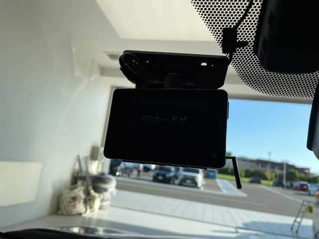 トヨタ Ｃ－ＨＲ G LEDエディション 愛知県 2017(平29)年 6.5万km メタルストリームM 純正ナビ/フルセグ/バックカメラ/衝突軽減システム/レーダークルーズコントロール/ハーフレザーシート/シートヒーター/オートマチックハイビーム/ＥＴＣ/LEDヘッドライト/純正アルミホイール/コーナーセンサー/ブラインドスポットモニター/ステアリングスイッチ/スマートキー/プッシュスタート