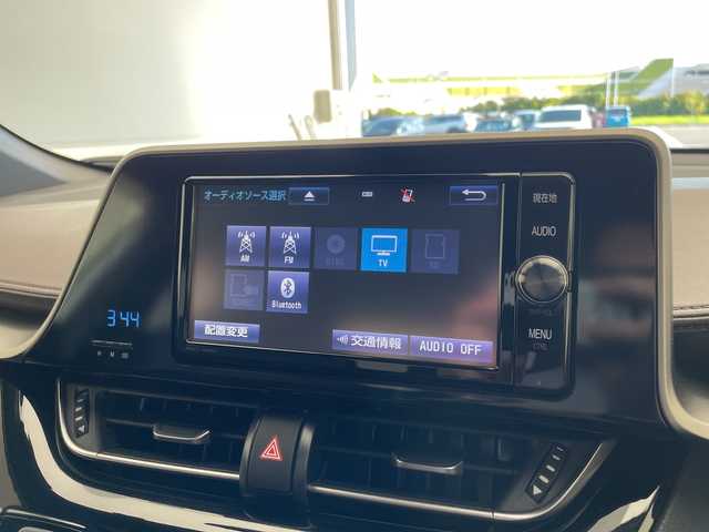 トヨタ Ｃ－ＨＲ G LEDエディション 愛知県 2017(平29)年 6.5万km メタルストリームM 純正ナビ/フルセグ/バックカメラ/衝突軽減システム/レーダークルーズコントロール/ハーフレザーシート/シートヒーター/オートマチックハイビーム/ＥＴＣ/LEDヘッドライト/純正アルミホイール/コーナーセンサー/ブラインドスポットモニター/ステアリングスイッチ/スマートキー/プッシュスタート