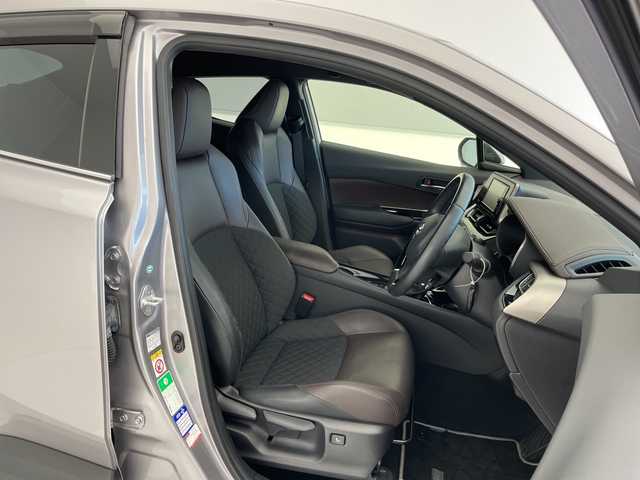 トヨタ Ｃ－ＨＲ G LEDエディション 愛知県 2017(平29)年 6.5万km メタルストリームM 純正ナビ/フルセグ/バックカメラ/衝突軽減システム/レーダークルーズコントロール/ハーフレザーシート/シートヒーター/オートマチックハイビーム/ＥＴＣ/LEDヘッドライト/純正アルミホイール/コーナーセンサー/ブラインドスポットモニター/ステアリングスイッチ/スマートキー/プッシュスタート