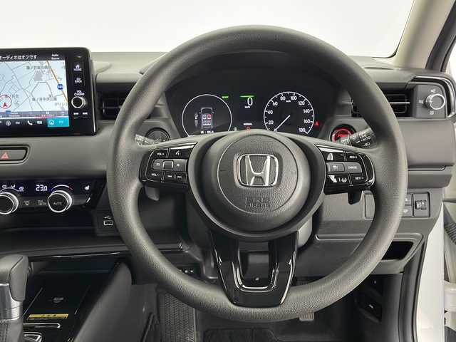 ホンダ ヴェゼル ハイブリッド e:HEV X 長野県 2023(令5)年 2.6万km プラチナホワイトパール 4WD/純正ナビ　/（フルセグ/Bluetooth/USB/AM/FM）/バックカメラ/ビルトインＥＴＣ2.0/衝突軽減ブレーキ/レーンキープアシスト/レーダークルーズコントロール/前後コーナーセンサー/踏み間違い防止/ＬＥＤヘッドライト/前席シートヒーター/ダウンヒルアシストコントロール/置くだけ充電/電子パーキングブレーキ/ステアリングスイッチ/パドルシフト/ドライブモード/取扱説明書/スペアキー