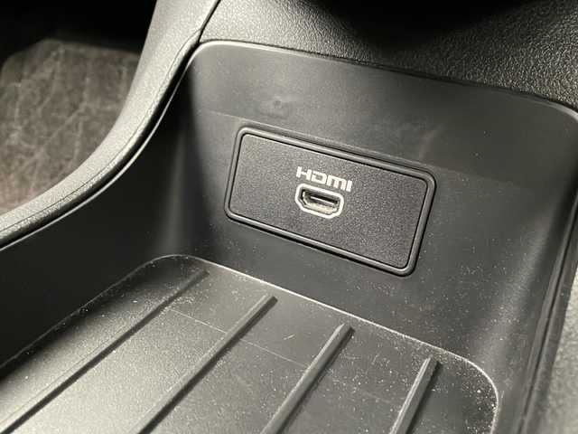 日産 オーラ G レザーエディション 千葉県 2023(令5)年 1.9万km ピュアホワイトパール プロパイロット/　衝突被害軽減システム/コーナーセンサー（前後）/　ブラインドスポットモニター/レーンキープアシスト/　レーダークルーズコントロール/横滑り防止/　オートライト/LEDヘッドライト/デジタルインナーミラー/BOSEサウンド/ワイヤレス充電/純正メモリナビ/　（Bluetooth/USB/フルセグTV）/車外カメラ/　（バック/全方位）/純正ビルトインETC2.0/純正ドライブレコーダー（前方のみ）/シートヒーター（D/N席）/純正フロアマット/パワーステアリング/ステアリングヒーター/純正17インチアルミホイール