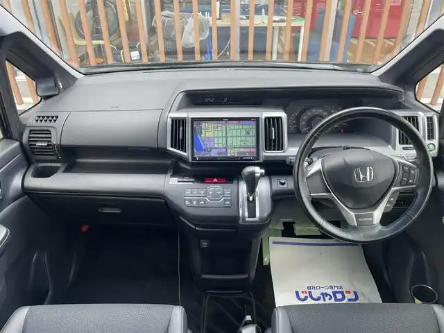 ホンダ ステップワゴン スパーダ Z クールスピリット 鳥取県 2013(平25)年 12.2万km プレミアムスパークルブラックパール (株)IDOMが運営する【じしゃロン鳥取店】の自社ローン専用車両になります。こちらは現金またはオートローンご利用時の価格です。自社ローンご希望の方は別途その旨お申付け下さい/社外9型メモリーナビ（AVN-ZX02i）/・フルセグ/CD/DVD/BT/バックカメラ/社外フリップダウンモニター（ALPINE）/両側パワースライドドア/パドルシフト/HIDオートライト/ハーフレザーシート/ETC/純正17インチAW/アイドリングストップ/横滑り防止