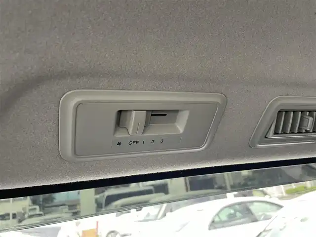 ホンダ ステップワゴン スパーダ Z クールスピリット 鳥取県 2013(平25)年 12.2万km プレミアムスパークルブラックパール (株)IDOMが運営する【じしゃロン鳥取店】の自社ローン専用車両になります。こちらは現金またはオートローンご利用時の価格です。自社ローンご希望の方は別途その旨お申付け下さい/社外9型メモリーナビ（AVN-ZX02i）/・フルセグ/CD/DVD/BT/バックカメラ/社外フリップダウンモニター（ALPINE）/両側パワースライドドア/パドルシフト/HIDオートライト/ハーフレザーシート/ETC/純正17インチAW/アイドリングストップ/横滑り防止