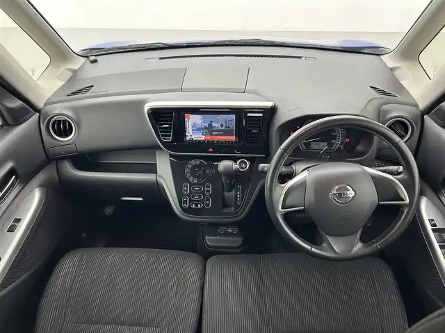 日産 デイズ ルークス X Vセレクション 熊本県 2016(平28)年 5.7万km シルキーホワイトP/オーシャンブルーP 社外ナビ（ＣＤ・ＤＶＤ・フルセグ・ＢＴ・ＵＳＢ）/全周囲カメラ　/社外前方ドライブレコーダー　/ＥＴＣ　/両側パワースライドドア　/純正フロアマット　/純正１４インチＡＷ　/スマートキー　/プッシュスタート/保証書/取扱説明書