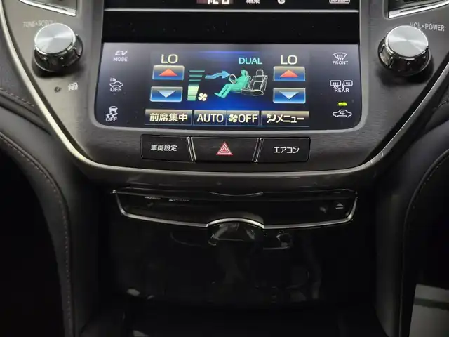 トヨタ クラウン ハイブリッド アスリートG 鹿児島県 2013(平25)年 7.4万km ホワイトパールクリスタルシャイン ムーンルーフ/レーダークルーズコントロール　/プリクラッシュセーフティ　/純正ＨＤＤナビ　/Ｂｌｕｅｔｏｏｔｈオーディオ　/バックカメラ　/フルセグテレビ　/ＭＴモード付きＡＴ/Ｄ＋Ｎ席パワーシート　/Ｄ＋Ｎ席シートヒーター　/D+N席シートベンチレーション/ステアリングヒーター/前方ドライブレコーダー/LEDヘッドライト/純正アルミホイール(18インチ)/横滑り防止装置/プッシュスタート/スマートキー/カーテンエアバッグ/エアバッグ(W+サイド)