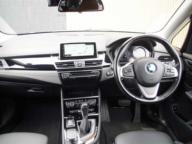 ＢＭＷ ２１８ｄ アクティブツアラー 埼玉県 2018(平30)年 7.1万km アルピンホワイトⅢ 1オーナー /ブラックハーフレザーシート /インテリジェントセーフティ /パークディスタンスコントロール /コンフォートアクセス /バックカメラ /iDriveナビ/ドラレコ /ルームミラー内臓ETC /前席シートヒーター