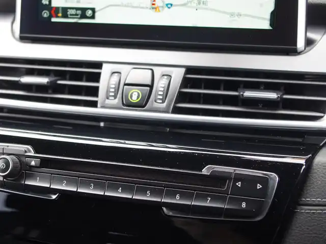 ＢＭＷ ２１８ｄ アクティブツアラー 埼玉県 2018(平30)年 7.1万km アルピンホワイトⅢ 1オーナー /ブラックハーフレザーシート /インテリジェントセーフティ /パークディスタンスコントロール /コンフォートアクセス /バックカメラ /iDriveナビ/ドラレコ /ルームミラー内臓ETC /前席シートヒーター