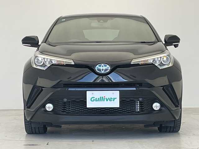 トヨタ Ｃ－ＨＲ G 愛知県 2017(平29)年 4.2万km 黒 純正ナビ/ワンセグ/バックカメラ/衝突軽減システム/レーダークルーズコントロール/ＥＴＣ/ハーフレザーシート/シートヒーター/純正アルミホイール/オートマチックハイビーム/ステアリングスイッチ/スマートキー/プッシュスタート