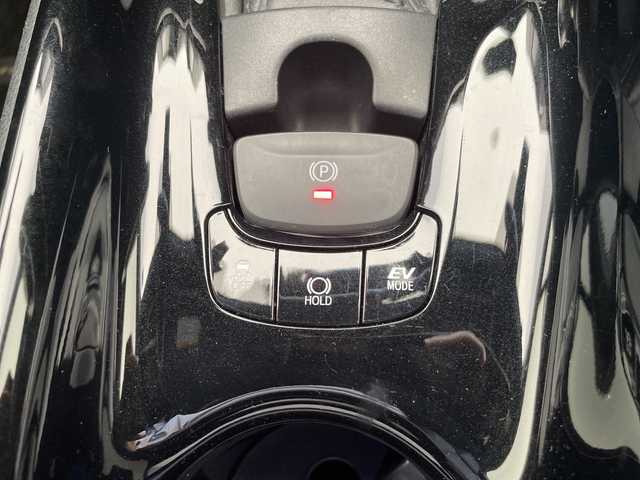トヨタ Ｃ－ＨＲ G 愛知県 2017(平29)年 4.2万km 黒 純正ナビ/ワンセグ/バックカメラ/衝突軽減システム/レーダークルーズコントロール/ＥＴＣ/ハーフレザーシート/シートヒーター/純正アルミホイール/オートマチックハイビーム/ステアリングスイッチ/スマートキー/プッシュスタート