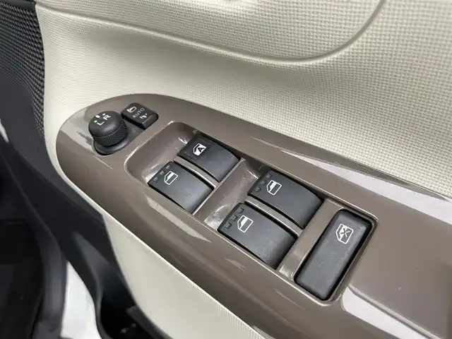 ダイハツ ムーヴ キャンバス G メイクアップ SA Ⅲ 宮城県 2018(平30)年 4.2万km パールホワイトⅢ/スムースグレーマイカメタリック 2トーン 純正ナビ　/両側パワースライドドア　/ＬＥＤヘッドランプ　/フォグランプ　/衝突被害軽減ブレーキ　/車線逸脱警報　/オートハイビーム　/プッシュスタート　/ドライブレコーダー　/ＥＴＣ　/フルセグＴＶ　/Ｂｌｕｅｔｏｏｔｈ/禁煙車