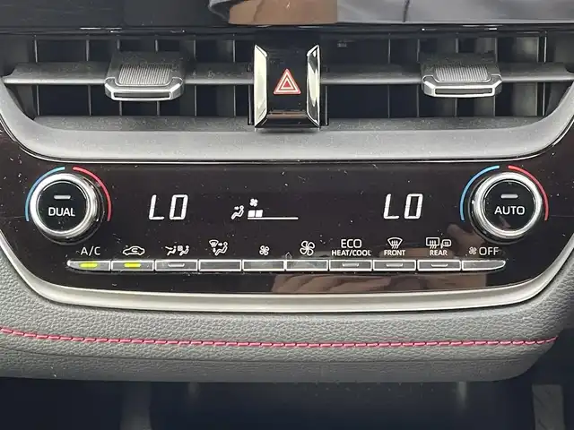 トヨタ カローラ スポーツ ハイブリッドG Z 愛媛県 2019(平31)年 4.6万km ホワイトパールクリスタルシャイン 純正ナビ　/AM/FM/CD/DVD/BT/フルセグ/バックカメラ　/車線逸脱防止装置　/衝突被害軽減装置　/ドライブレコーダー　/レーダークルーズコントロール　/ＬＥＤヘッドライト　/電動パーキングブレーキ　/ステアリングスイッチ　/ETC/アイドリングストップ/ヒートミラー/電格ミラー/現状サマー(純正AW)(225/40/R18)