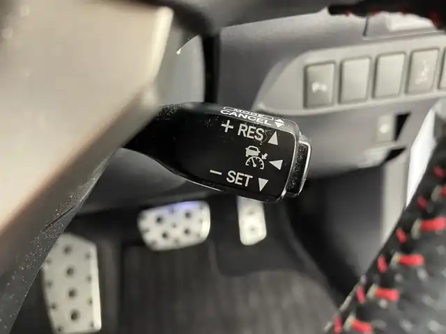 レクサス ＣＴ 200h Fスポーツ 兵庫県 2015(平27)年 8.7万km ホワイトノーヴァガラスフレーク 純正SDナビ/（CD、DVD、SD、BD、BT、フルセグ）/TVキット/前後ドライブレコーダー/バックカメラ/パワーシート/シートヒーター/ビルトインETC２．０/コーナーセンサー/パドルシフト/ACC/LEDヘッドライト/LEDフォグランプ/純正フロアマット/純正バイザー/カードキー×１/純正17インチAW