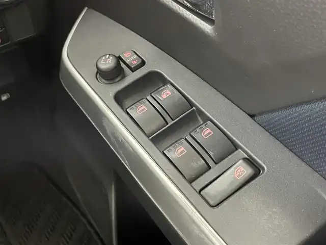 トヨタ ルーミー カスタムG 千葉県 2021(令3)年 5.6万km クールバイオレットクリスタルシャイン スマートアシスト/・衝突軽減ブレーキ/・先行車発進通知/・車線逸脱警報/・標識認識機能/・ふらつき警報/・コーナーセンサー/ナビ付純正9インチディスプレイオーディオ/・スマホ連携/・Bluetooth/・USB/・フルセグTV/全方位カメラ/両側パワースライドドア/レーダークルーズコントロール/純正14インチアルミホイール/ドアバイザー/純正フロアマット/ブレーキホールド/パーキングスイッチ/プッシュスタート/スマートキー/ETC