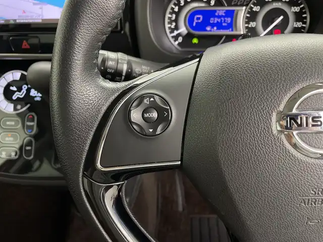 日産 デイズ ルークス HWS X Vセレクション 鹿児島県 2018(平30)年 3.5万km スパークリングレッド/ブラック ワンオーナー/純正7インチナビ/(BT/CD/DVD/SD/AM/FM/フルセグTV)/エマージェンシーブレーキ/全方位カメラ/オートマチックハイビーム/レーンキープアシスト/両側パワースライドドア/前後コーナーセンサー/ハーフレザーシート/アイドリングストップ/前後コーナーセンサー/前後ドライブレコーダー/ベンチシート/純正LEDヘッドライト/純正フロアマット/純正15インチアルミホイール/保証書/取扱説明書