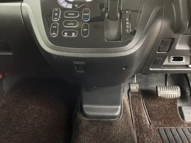日産 デイズ ルークス HWS X Vセレクション 鹿児島県 2018(平30)年 3.5万km スパークリングレッド/ブラック ワンオーナー/純正7インチナビ/(BT/CD/DVD/SD/AM/FM/フルセグTV)/エマージェンシーブレーキ/全方位カメラ/オートマチックハイビーム/レーンキープアシスト/両側パワースライドドア/前後コーナーセンサー/ハーフレザーシート/アイドリングストップ/前後コーナーセンサー/前後ドライブレコーダー/ベンチシート/純正LEDヘッドライト/純正フロアマット/純正15インチアルミホイール/保証書/取扱説明書