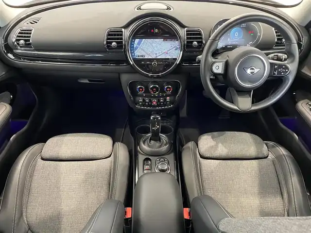 ＭＩＮＩ ＢＭＷ ミニ クラブマン クーパーD 熊本県 2022(令4)年 3.3万km ペッパー・ホワイト ・スマートキー/・プッシュスタート/・インテリジェントセーフティ/・パーキングアシスト/・PDC自動起動/・ハーフレザースポーツシート/・純正HDDナビ/　【Bluetooth・USB】/・バックカメラ/・ETC/・ドライブレコーダー(前後録画)/・LEDヘッドランプ/・LEDフォグランプ/・純正マット