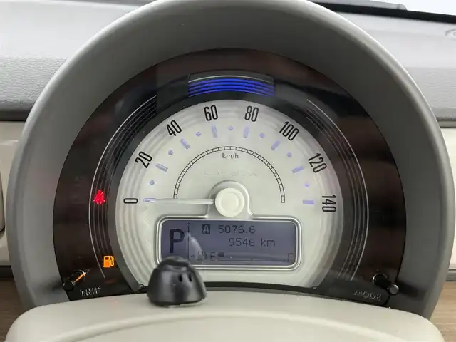 スズキ ラパン X 愛知県 2022(令4)年 1万km フォーンベージュメタリック/ホワイト2トーンルーフ スズキセーフティーサポート/・全方位カメラ/・衝突被害軽減システム/・誤発進抑制機能/・レーンキープアシスト/純正ナビ/（Bluetooth・フルセグテレビ）/前後ドライブレコーダー/ステアリングリモコン/レザー調シートカバー/シートヒーター（D/N）/LEDヘッドライト/コーナーセンサー/純正14インチAW