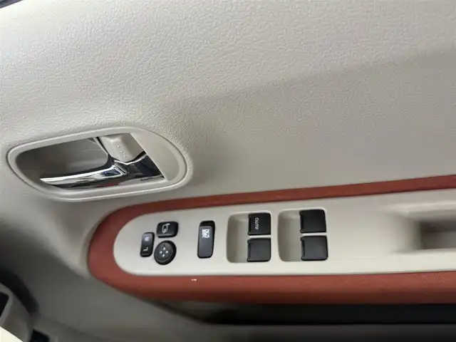 スズキ ラパン X 愛知県 2022(令4)年 1万km フォーンベージュメタリック/ホワイト2トーンルーフ スズキセーフティーサポート/・全方位カメラ/・衝突被害軽減システム/・誤発進抑制機能/・レーンキープアシスト/純正ナビ/（Bluetooth・フルセグテレビ）/前後ドライブレコーダー/ステアリングリモコン/レザー調シートカバー/シートヒーター（D/N）/LEDヘッドライト/コーナーセンサー/純正14インチAW