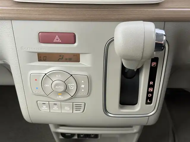 スズキ ラパン X 愛知県 2022(令4)年 1万km フォーンベージュメタリック/ホワイト2トーンルーフ スズキセーフティーサポート/・全方位カメラ/・衝突被害軽減システム/・誤発進抑制機能/・レーンキープアシスト/純正ナビ/（Bluetooth・フルセグテレビ）/前後ドライブレコーダー/ステアリングリモコン/レザー調シートカバー/シートヒーター（D/N）/LEDヘッドライト/コーナーセンサー/純正14インチAW