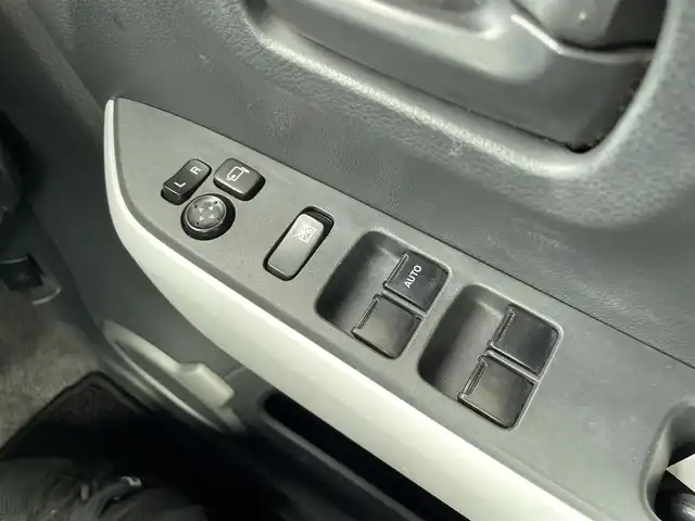 スズキ ハスラー G 島根県 2015(平27)年 8.2万km パールホワイト 登録時走行距離81765km/カロッツェリアメモリナビ /・Bluetooth接続/・CD/DVD再生/・SDミュージックサーバー/・AM/FM/ETC/衝突軽減ブレーキ/横滑り防止装置/アイドリングストップ/ベンチシート/D席シートヒーター/社外ツィーター/スマートキー/プッシュスタート