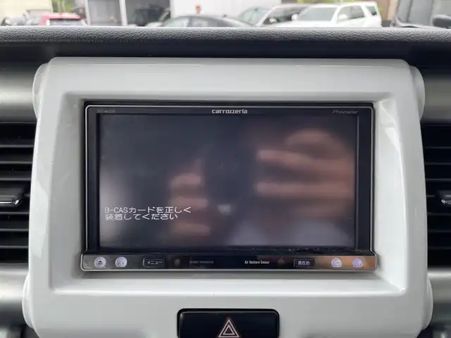 スズキ ハスラー G 島根県 2015(平27)年 8.2万km パールホワイト 登録時走行距離81765km/カロッツェリアメモリナビ /・Bluetooth接続/・CD/DVD再生/・SDミュージックサーバー/・AM/FM/ETC/衝突軽減ブレーキ/横滑り防止装置/アイドリングストップ/ベンチシート/D席シートヒーター/社外ツィーター/スマートキー/プッシュスタート