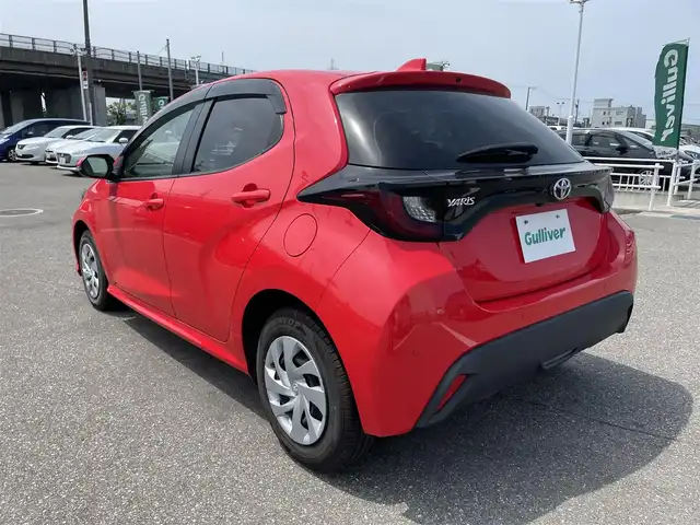 トヨタ ヤリス G 石川県 2020(令2)年 3.1万km コーラルクリスタルシャイン トヨタセーフティセンス/純正ディスプレイオーディオ/フルセグTV/バックカメラ/レーンキープ/ドライブレコーダー/スマートキー/プッシュスタート/電動ミラー/オートライト/オートエアコン/保証書
